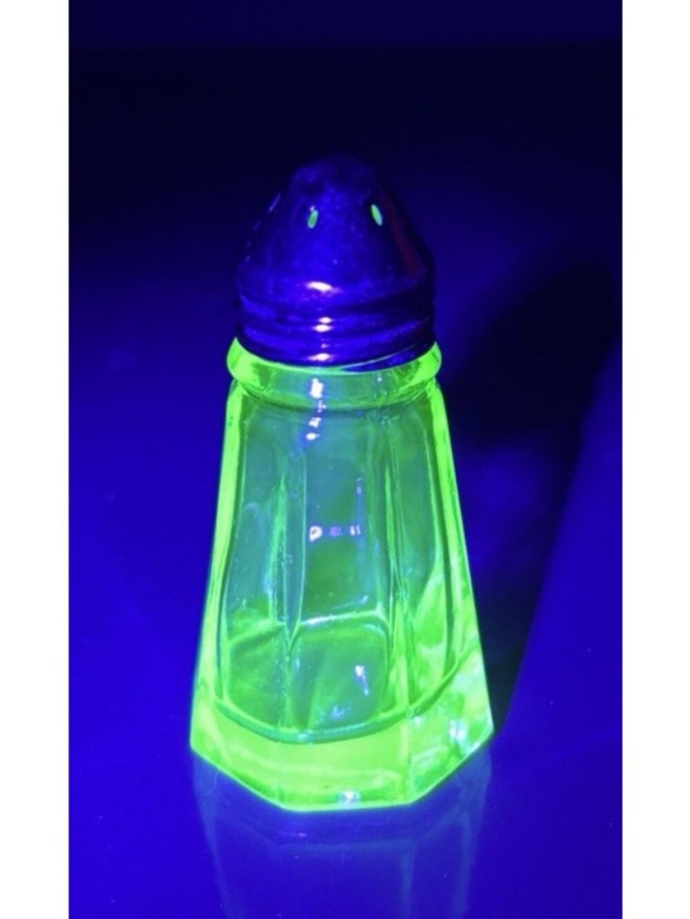 Hazel Atlas Uranium Glass Salt Shaker Vaseline Depression Glass Glows Under UV
